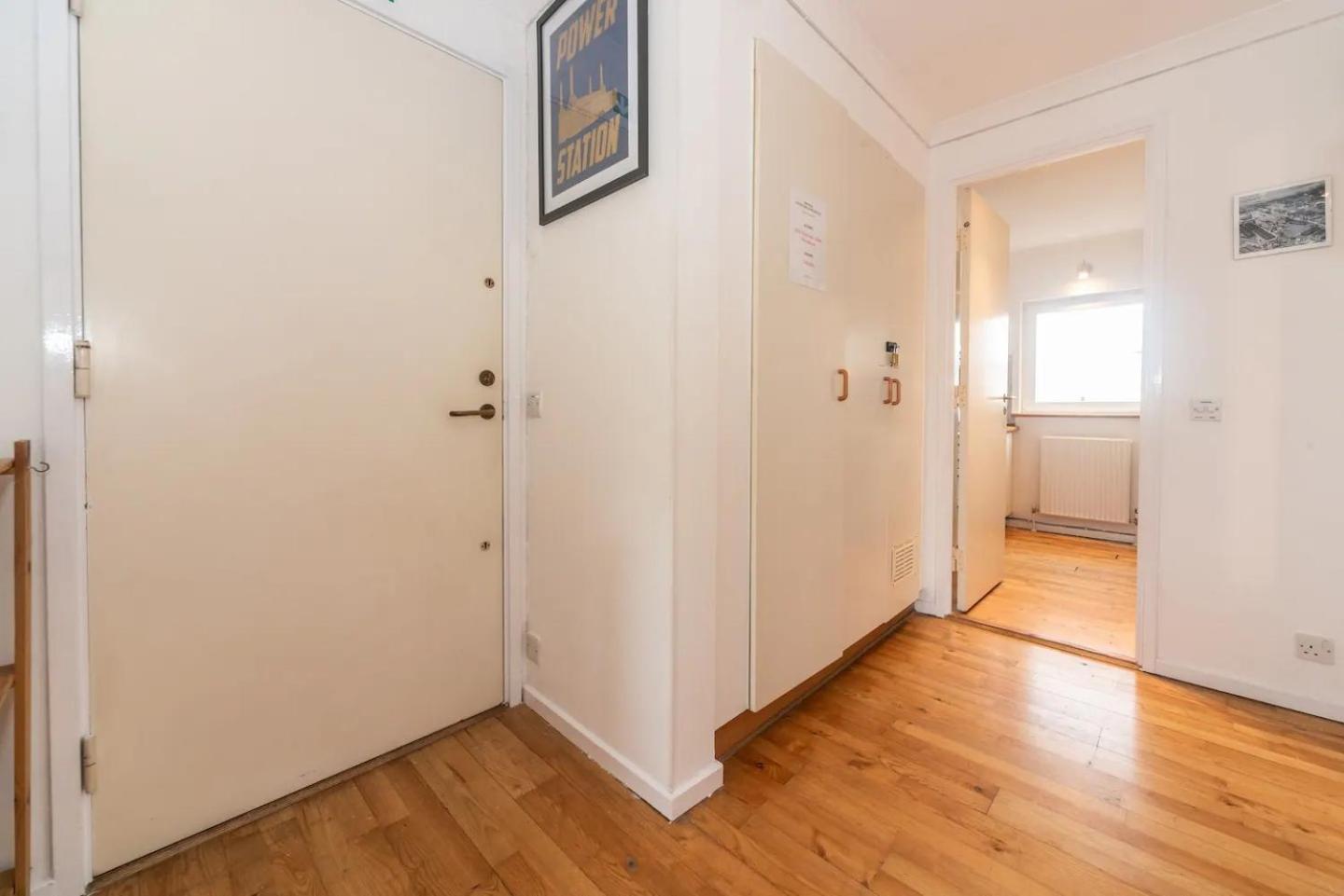 Sunny Maisonette With Views Over Canary Wharf, * London
