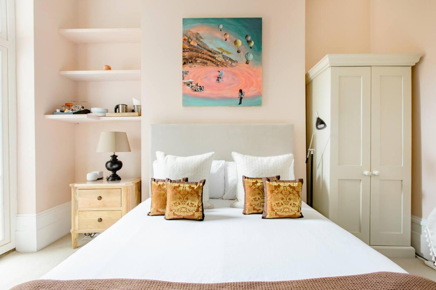 Vakantiehuis Luxury King-bed Ensuite With Quiet Private Patio *