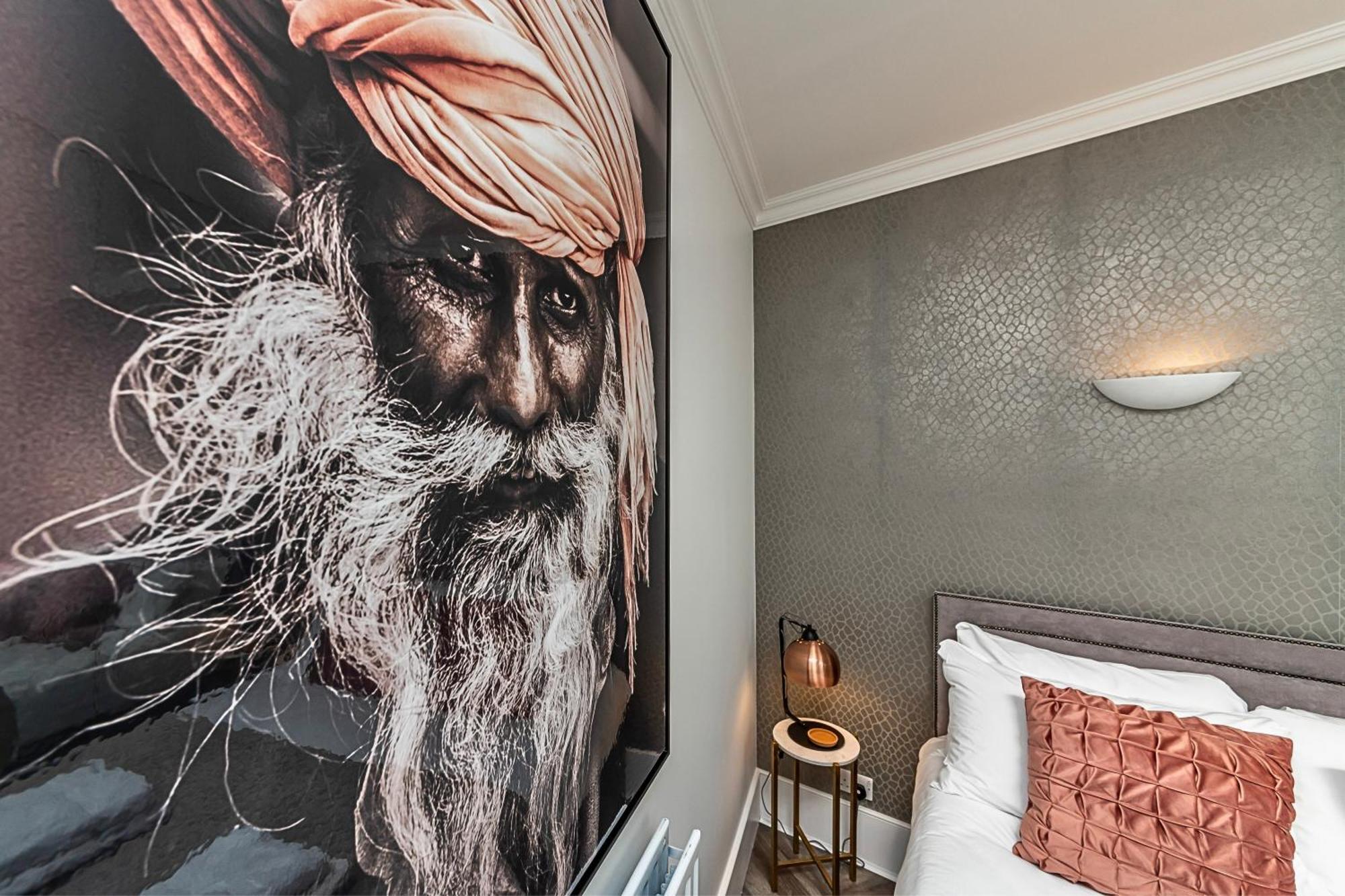 The Secret Kensington Garden Mews-2 Bedroom Full House-2 Train Lines- Spacious-kings Road- Harrods -chelsea Stadium-private Small Patio Сasa de vacaciones