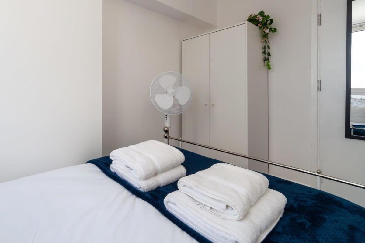 Appartement 3 Bedroom Old Street - Amazing Views Londen