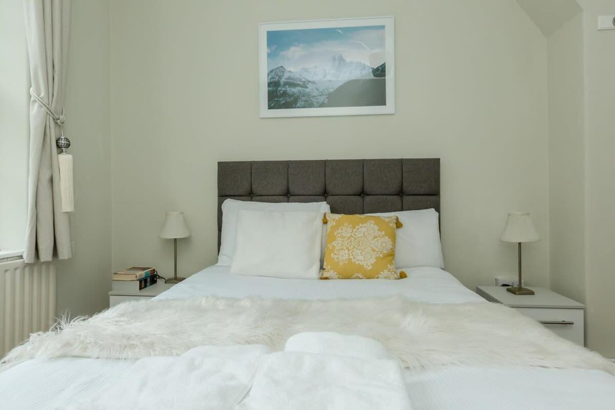 Convenient 2 Bedroom In Waterloo Appartement *