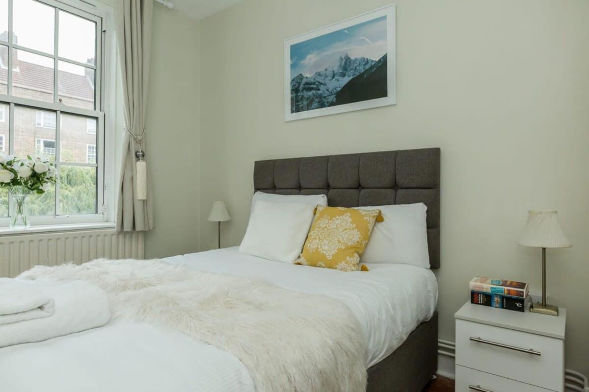 Convenient 2 Bedroom In Waterloo * Londen