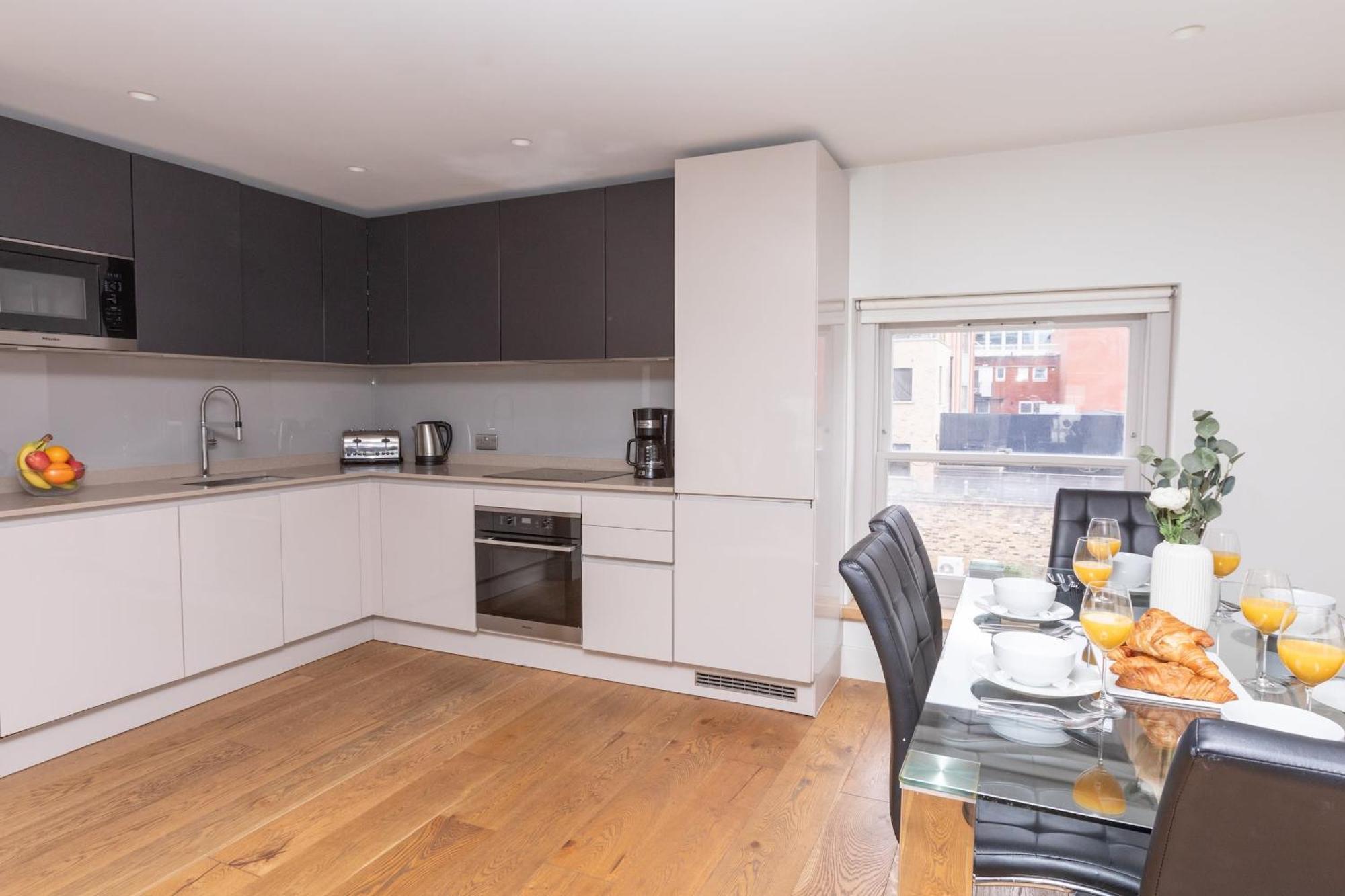 2br In Prime Soho & Fitzrovia - Cityapartmentstay London