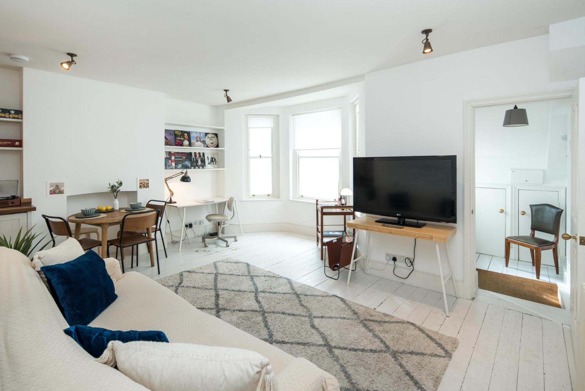 Charming 2-bed Flat In The Heart Of Nottinghill - Steps From Portobello Rd Market And Nottinghill Bookshop Apartment *