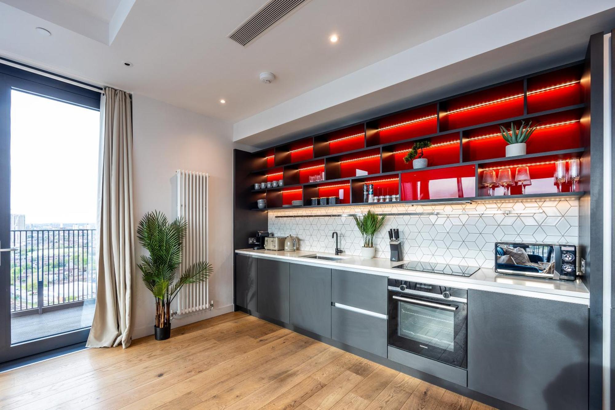 Appartement Luxury & Spacious 2 Bedroom Apt With City Views *