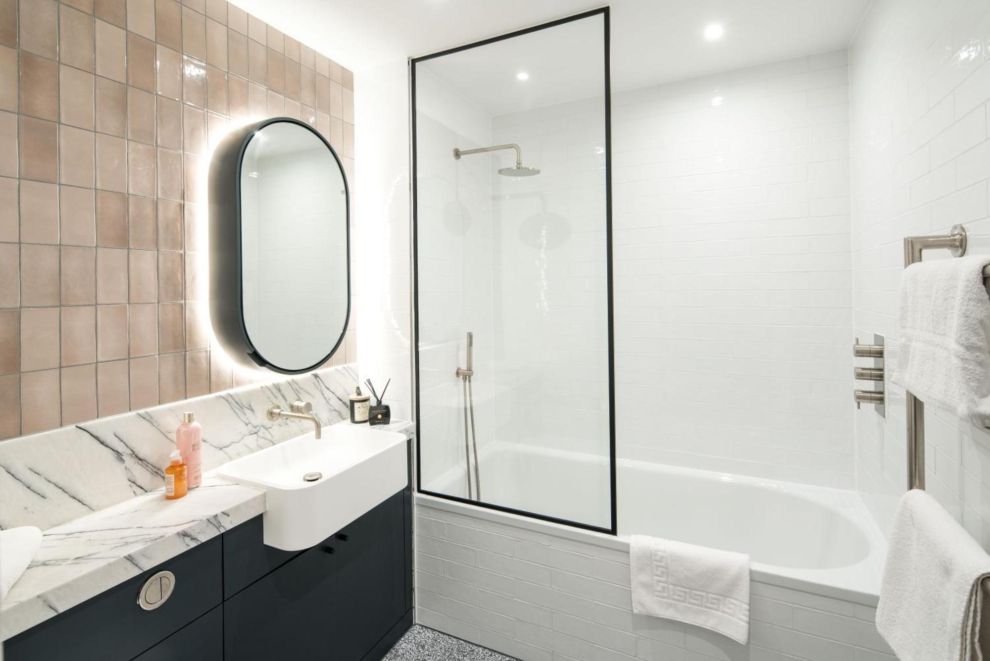 V10 Superluxury-central-powerstation-bigben-2bedrooms2bathrooms-londoneye * Londen