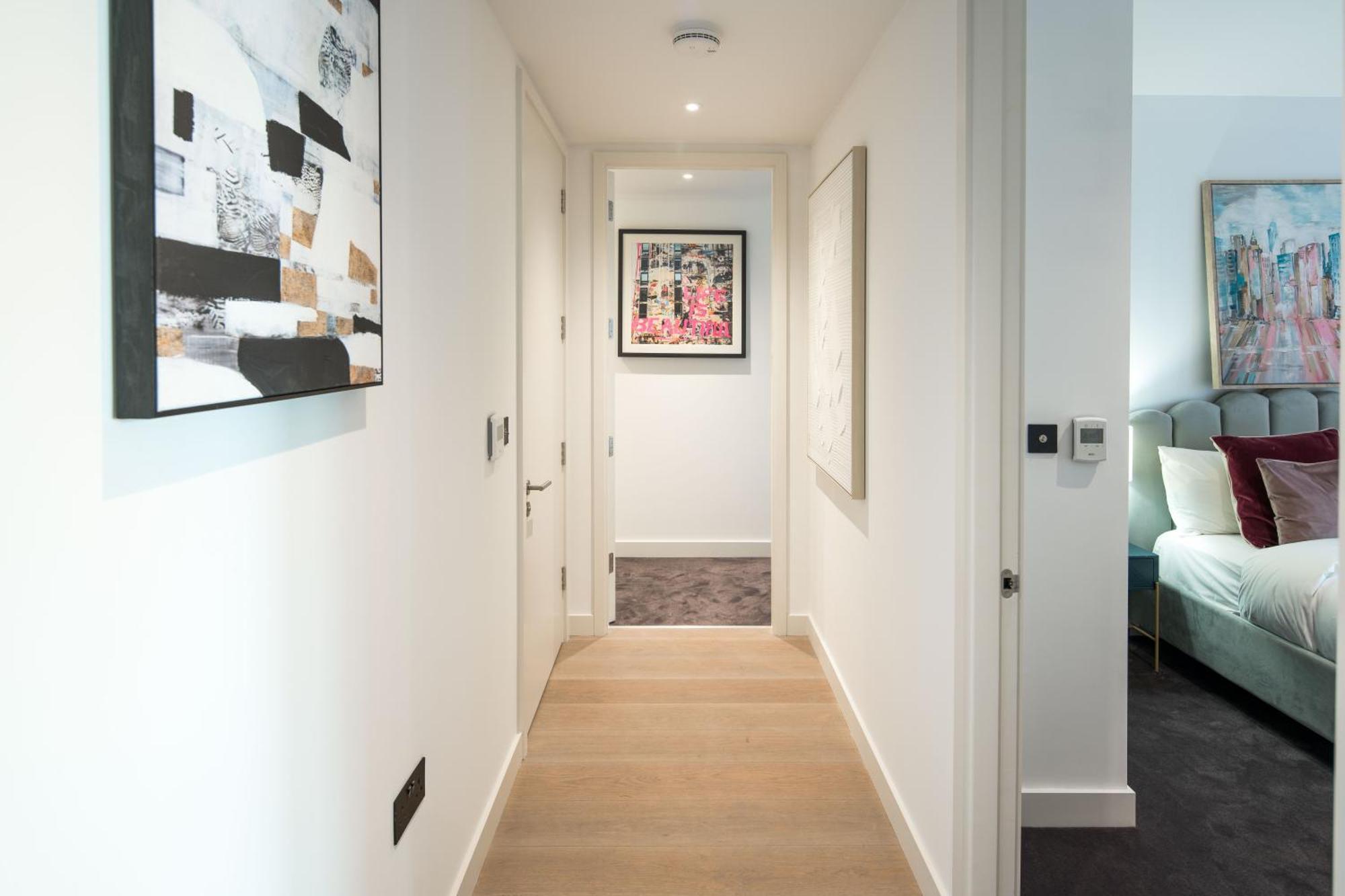 V10 Superluxury-central-powerstation-bigben-2bedrooms2bathrooms-londoneye *