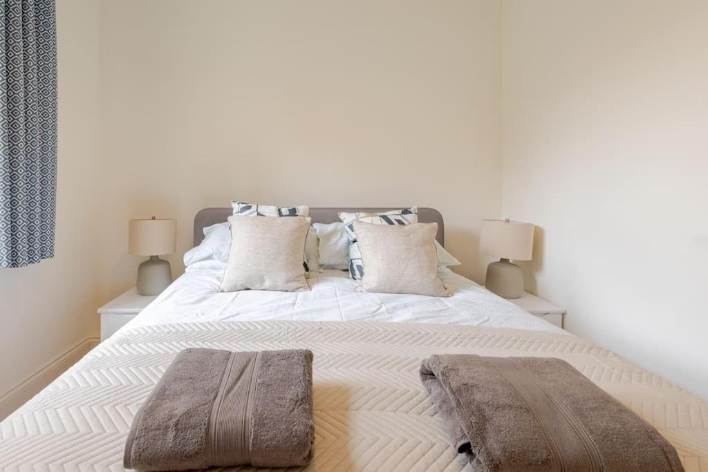 Beautiful 1 Bed Flat 2 Minute Walk To Camden Station Apartamento