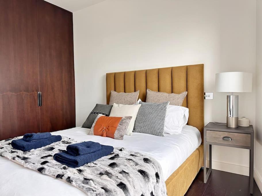 Luxurious And Spacious Near Us Embassy * London