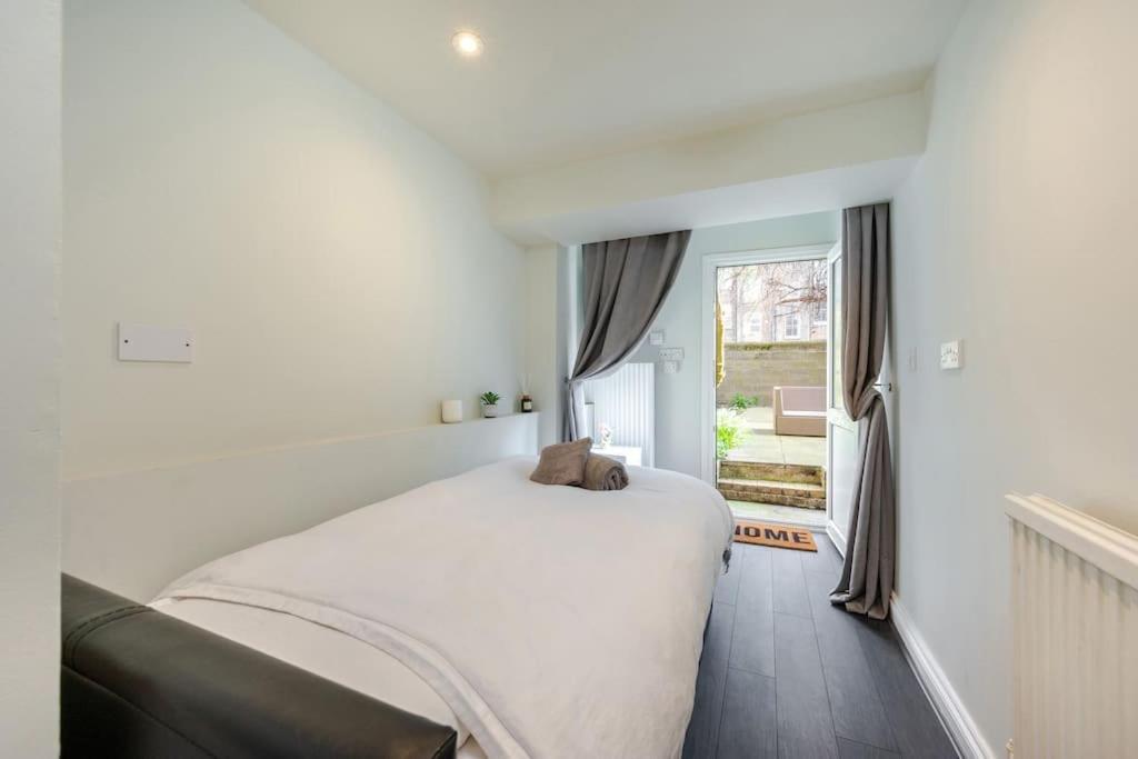 Kensington Central With Garden Londen