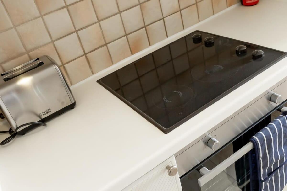 Appartement Spacious 1 Bed Mayfair With Balcony