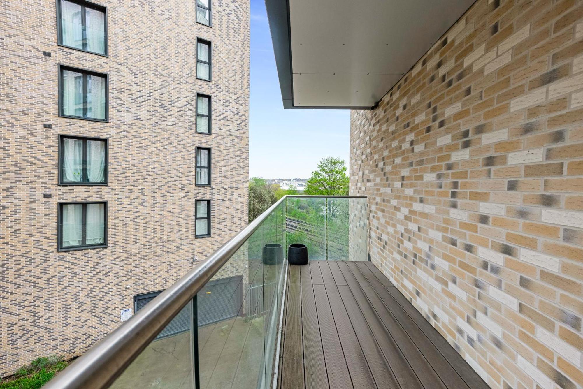 The Wandsworth Luxury Apartment *