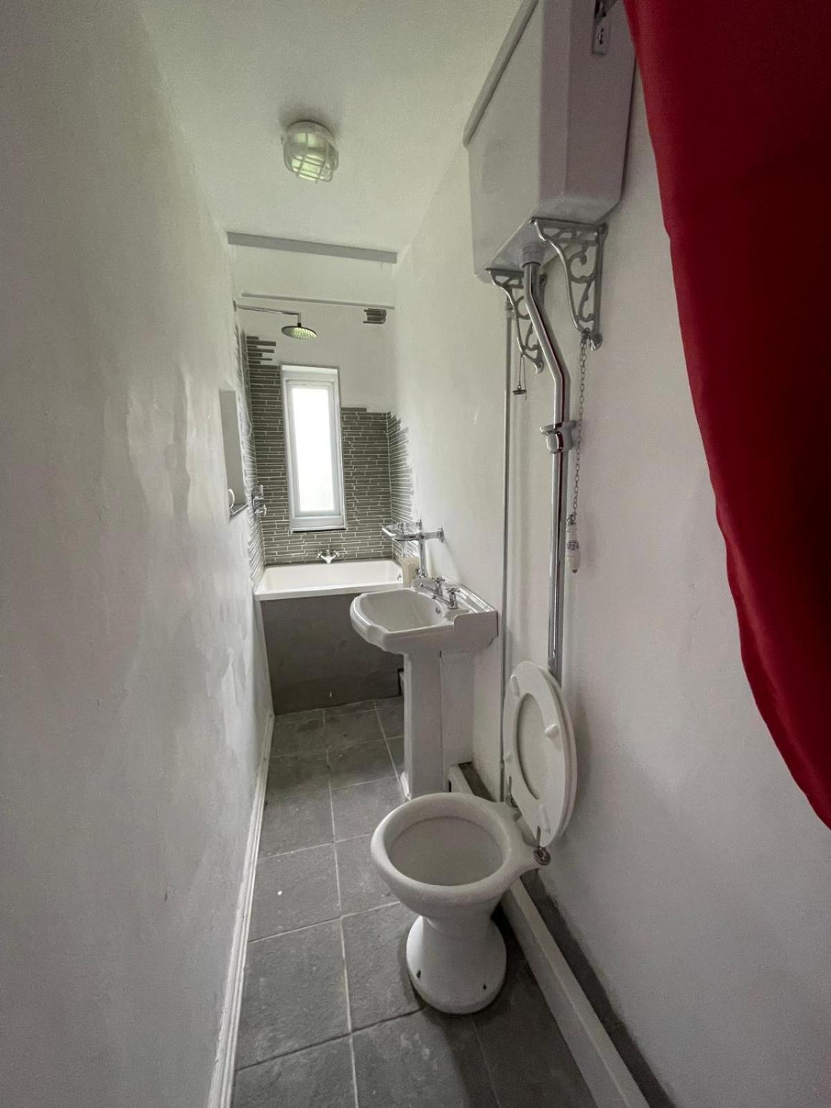 Apartment 2 Bedroom Flat Wembley