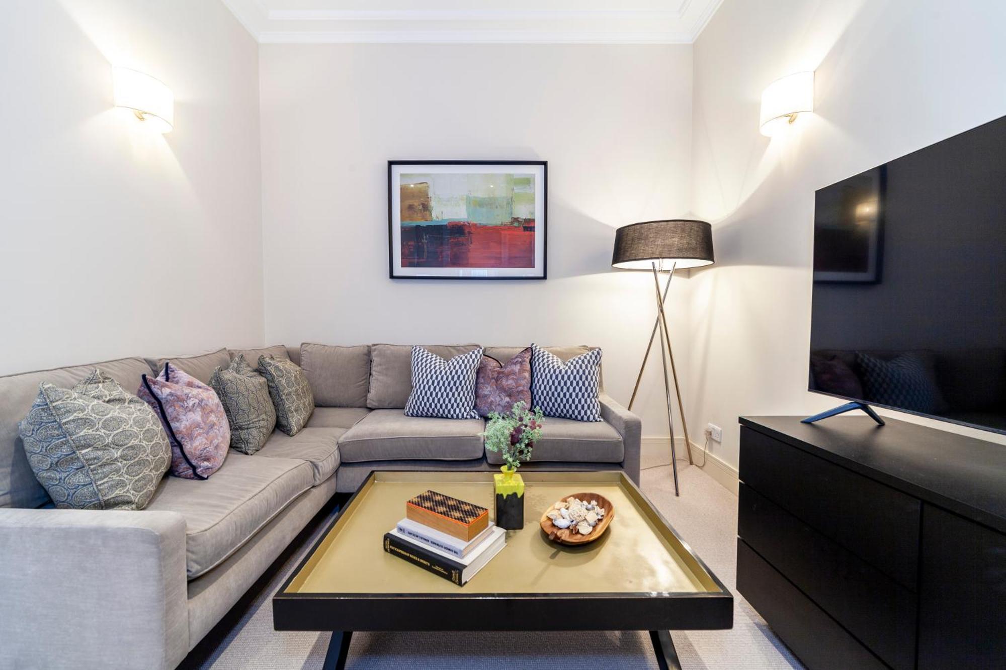 Elegant 1br Flat In Prime Mayfair I Smarthost Apartment London