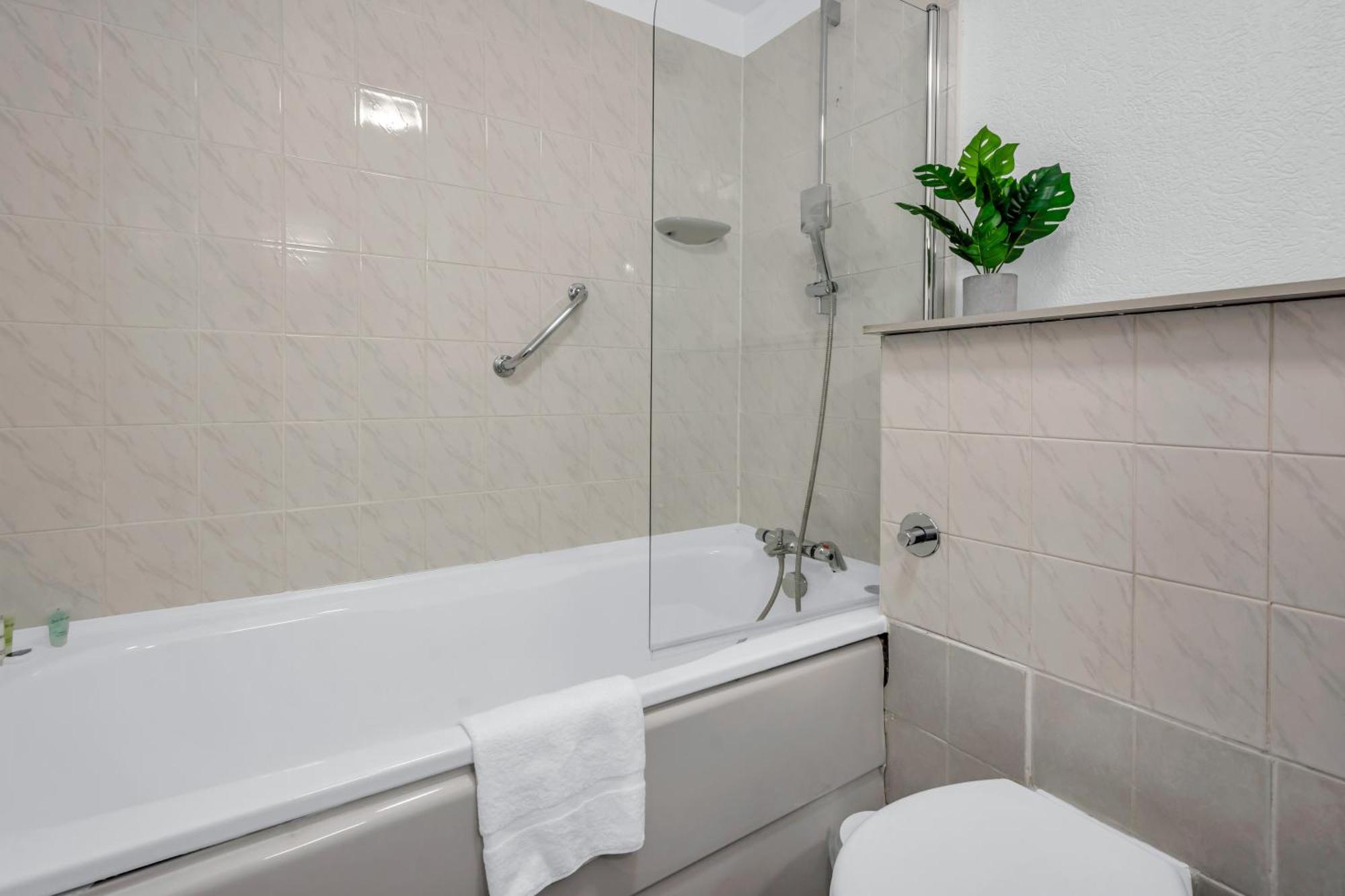 Apartment Mysquare Mansion House Queens Quay