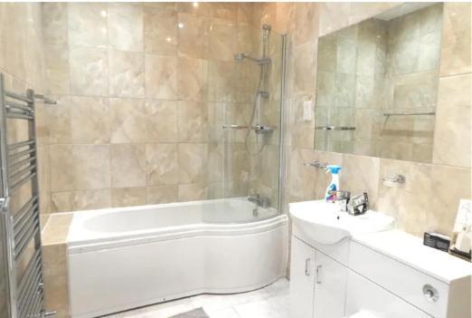 Luxurious Double Homestay London