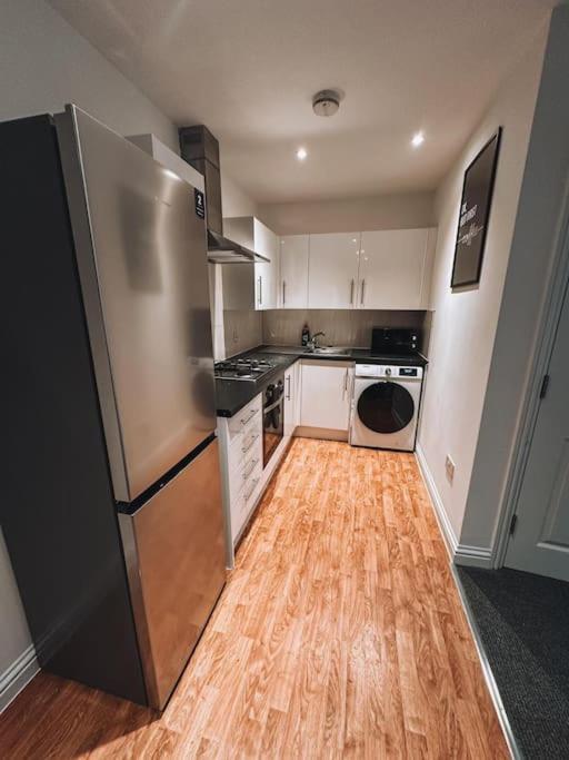 Modern 2 Bedroom Flat In Balham *