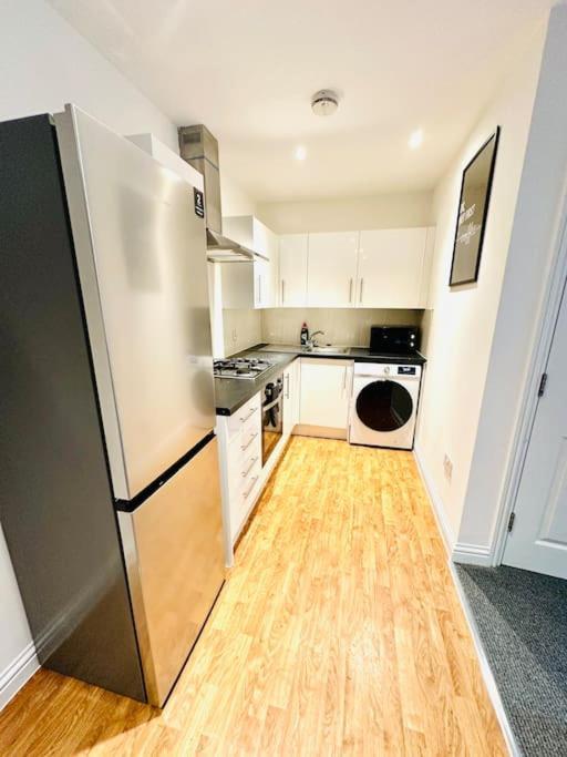 Modern 2 Bedroom Flat In Balham London
