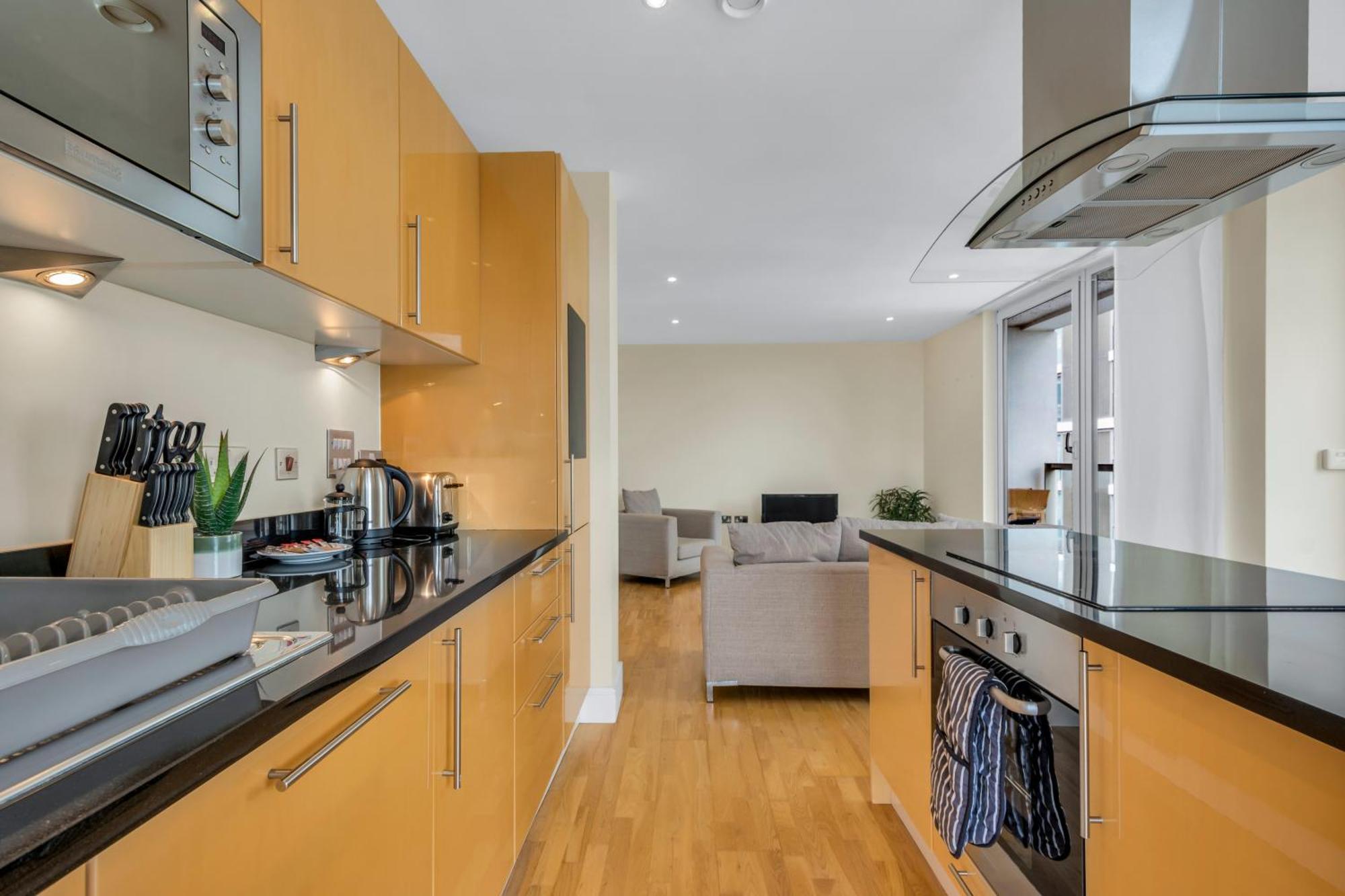 Mysquare Lanterns Way At Canary Wharf Apartment London
