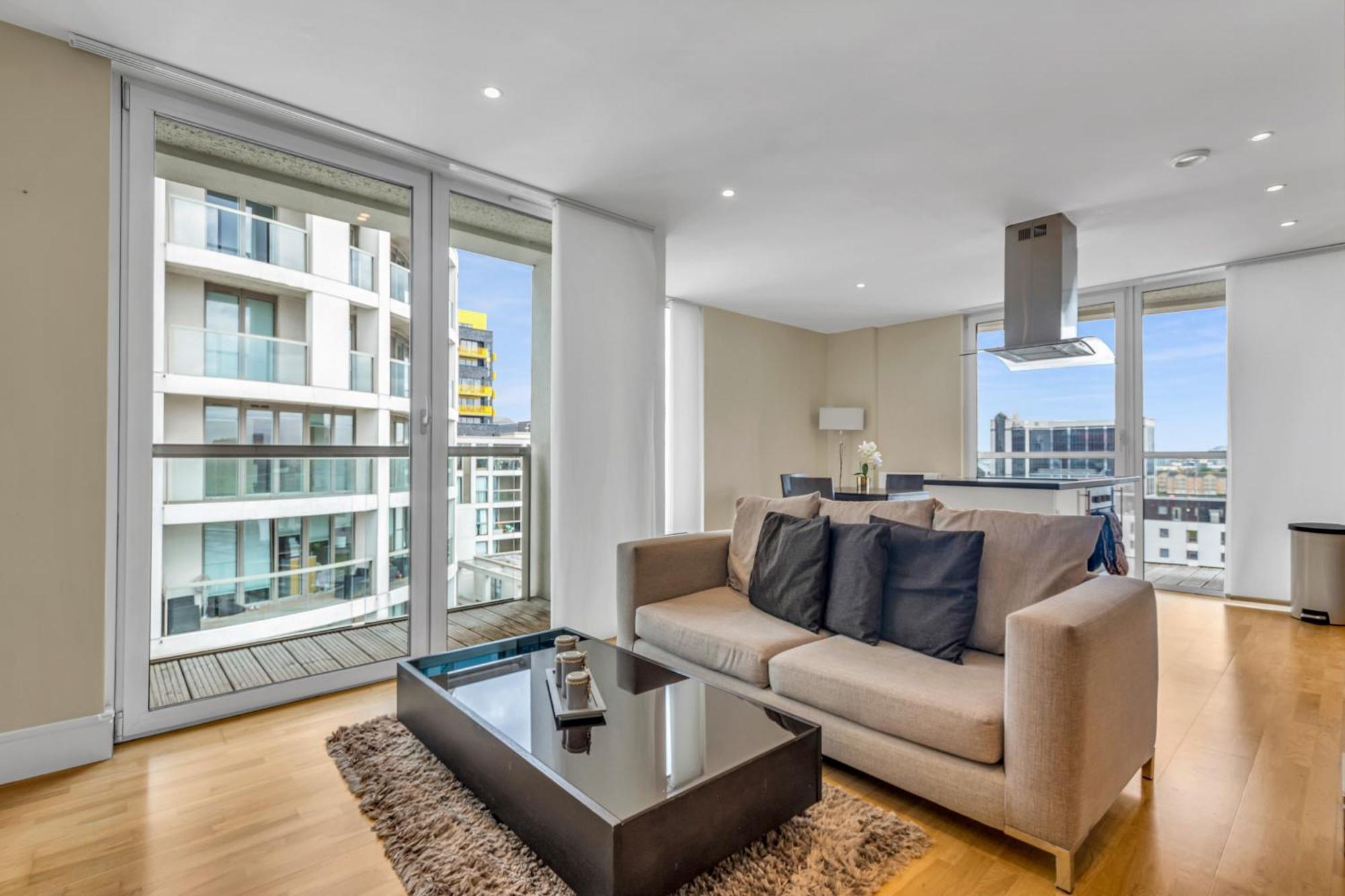 Mysquare Lanterns Way At Canary Wharf Apartment