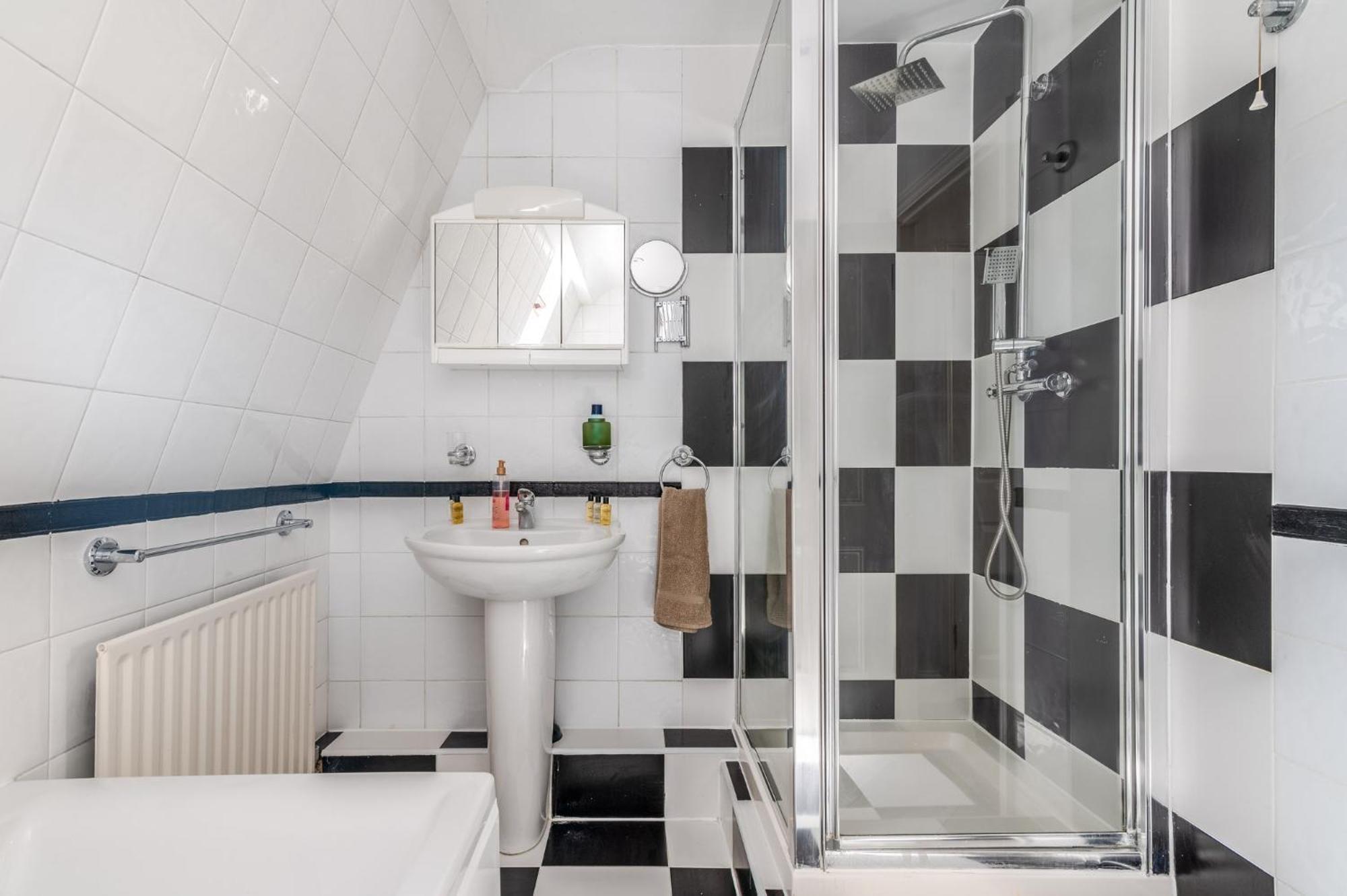 Сasa de vacaciones Charming 3-bedroom Townhouse Balcony Londres