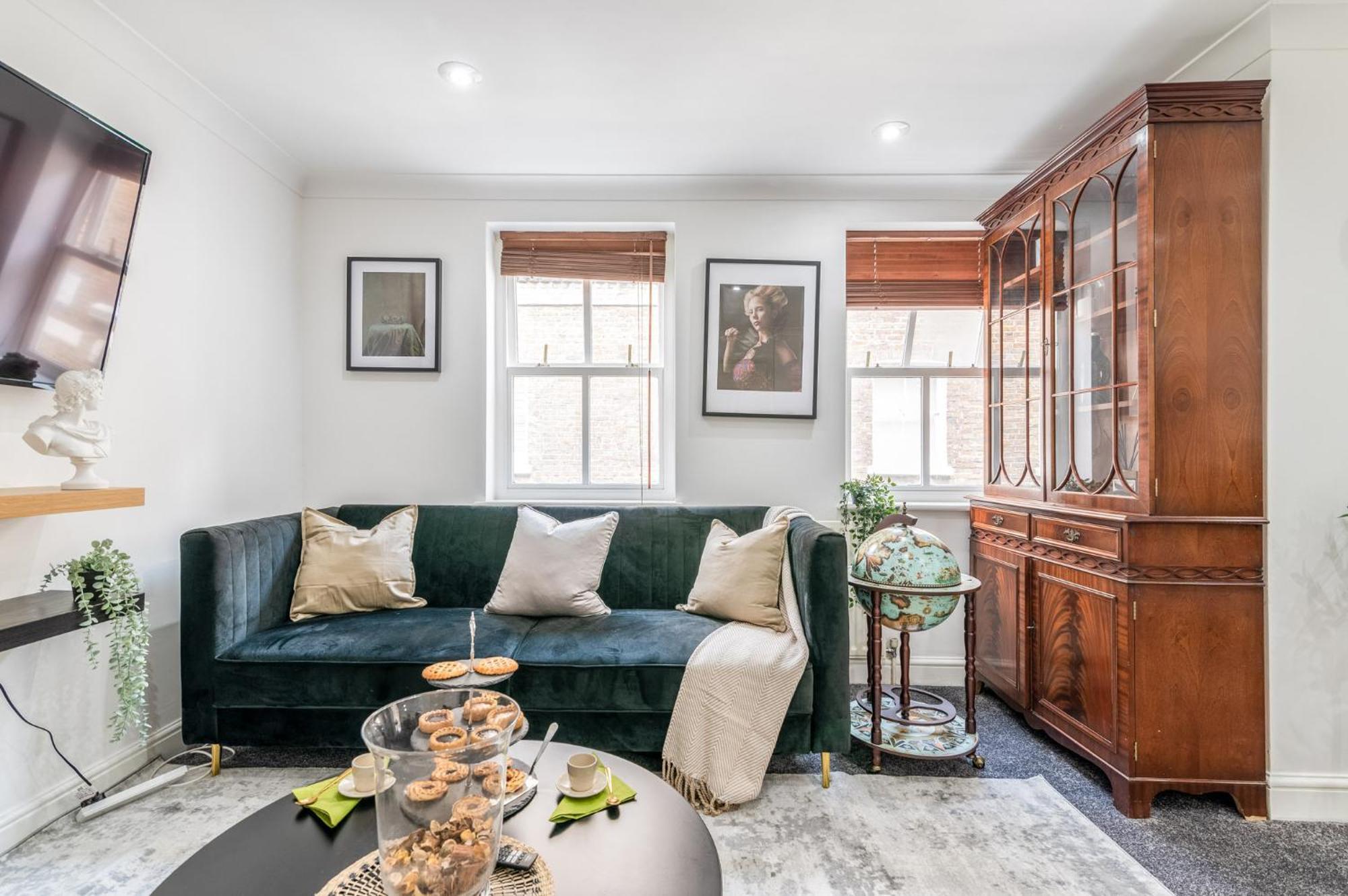 Сasa de vacaciones Charming 3-bedroom Townhouse Balcony *