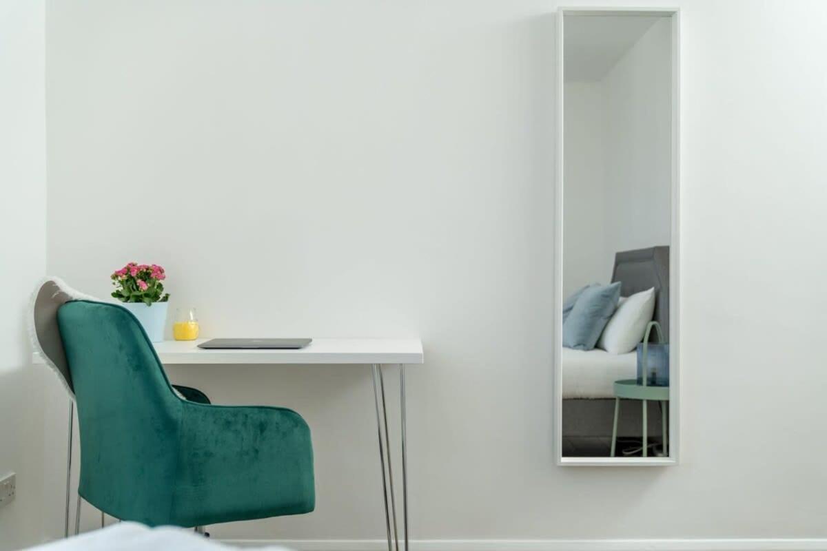 Of - Lovely Two Bedroom Appartement Londen