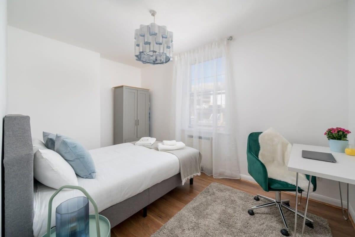 Apartment Of - Lovely Two Bedroom London