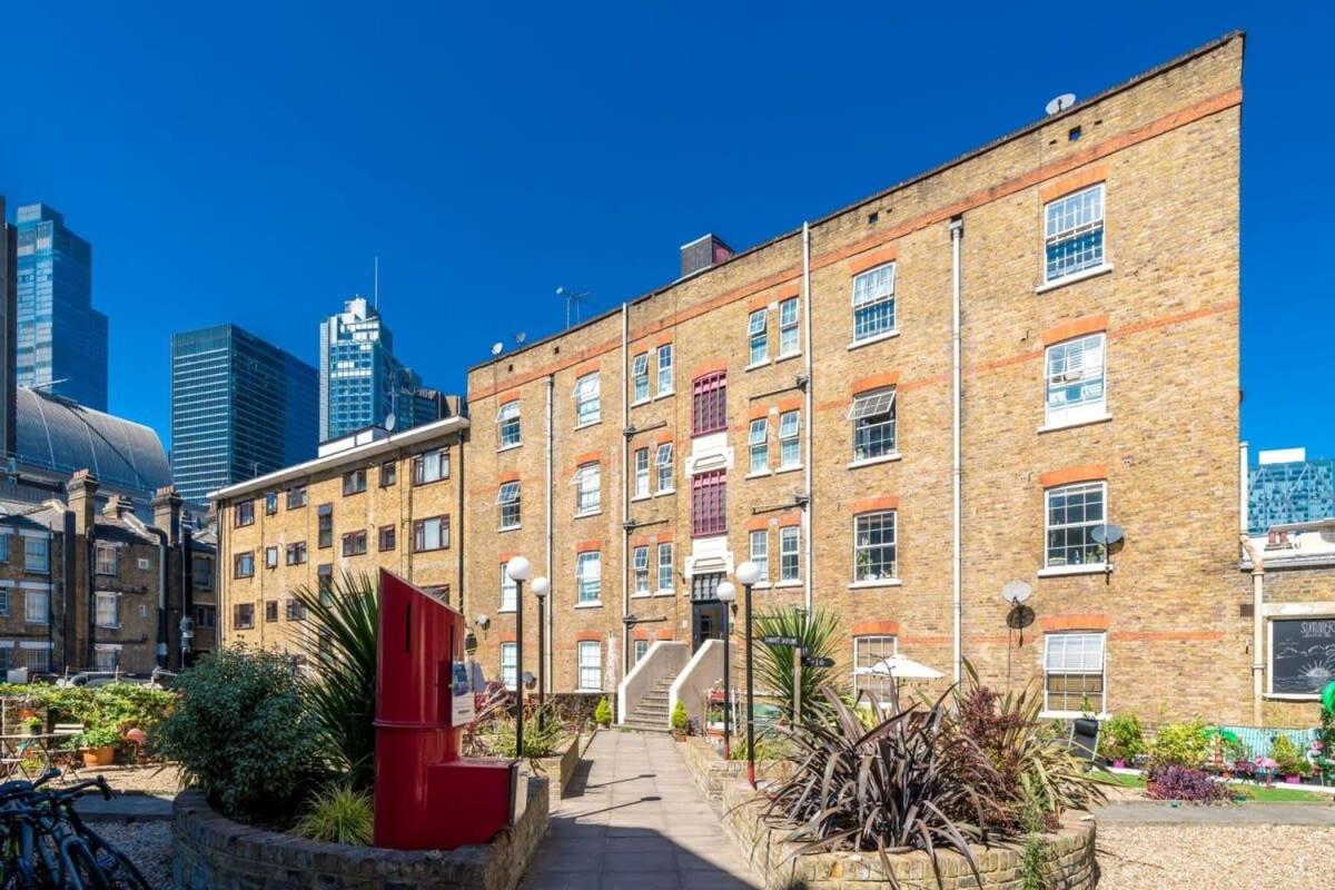 Of - Lovely Two Bedroom Apartment *