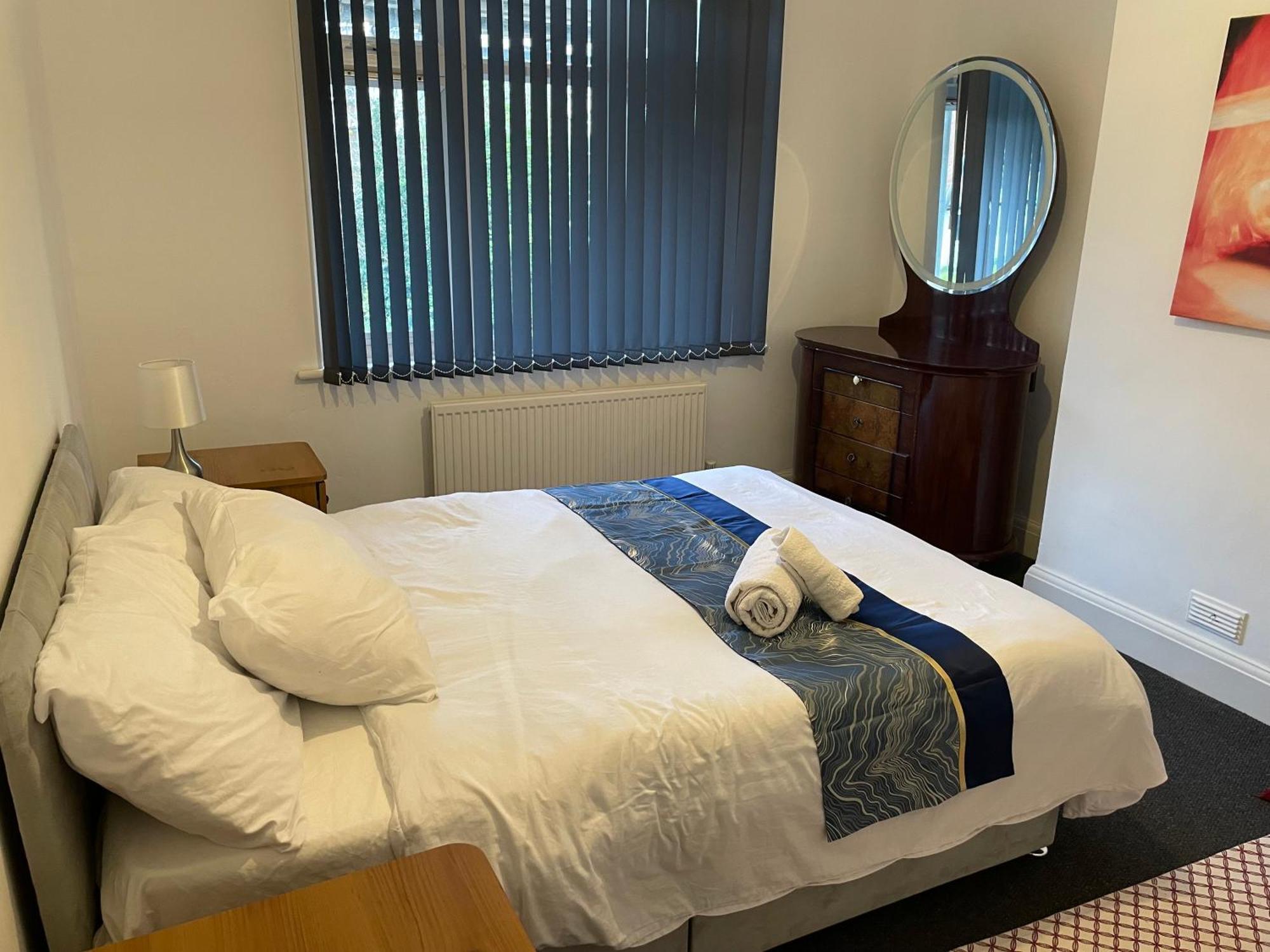 5 Bed 5mins From Wembley Stadium Apartment London