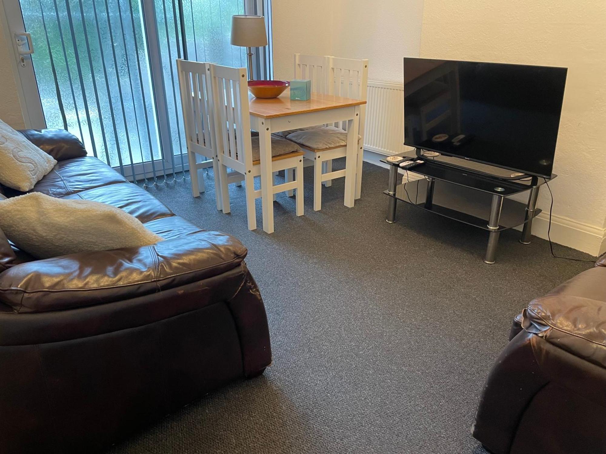 5 Bed 5mins From Wembley Stadium Apartment