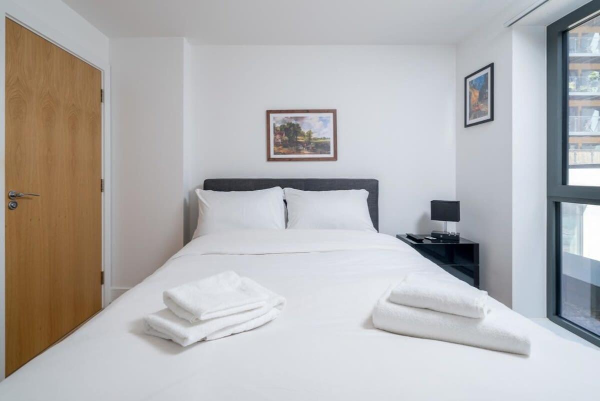 Wandsworth Deluxe Two-bedroom Apartment *