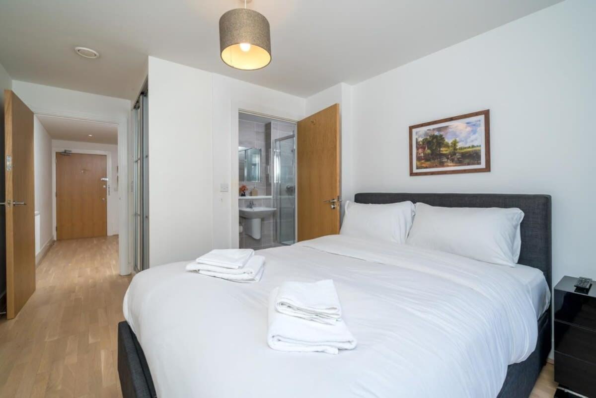 Wandsworth Deluxe Two-bedroom