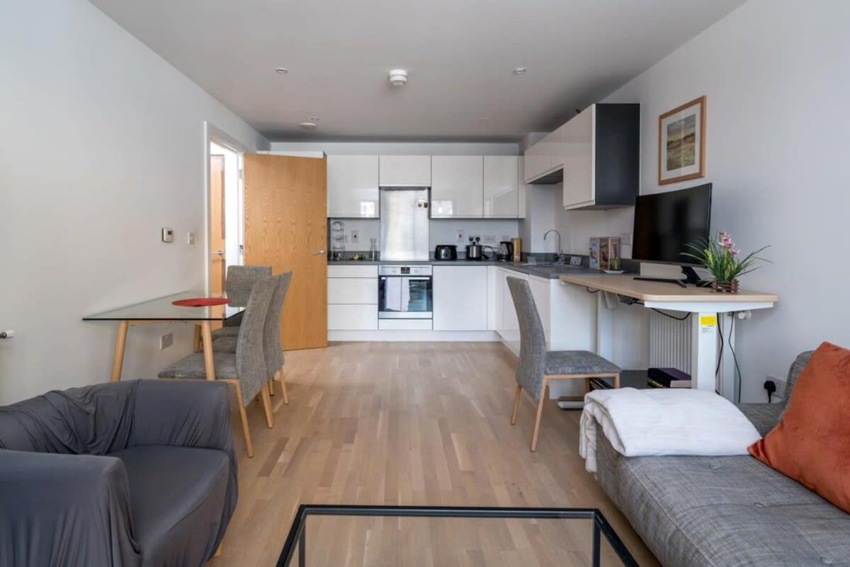 Apartment Wandsworth Deluxe Two-bedroom *