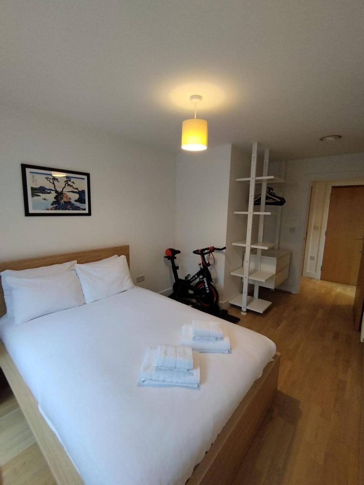 Wandsworth Deluxe Two-bedroom London