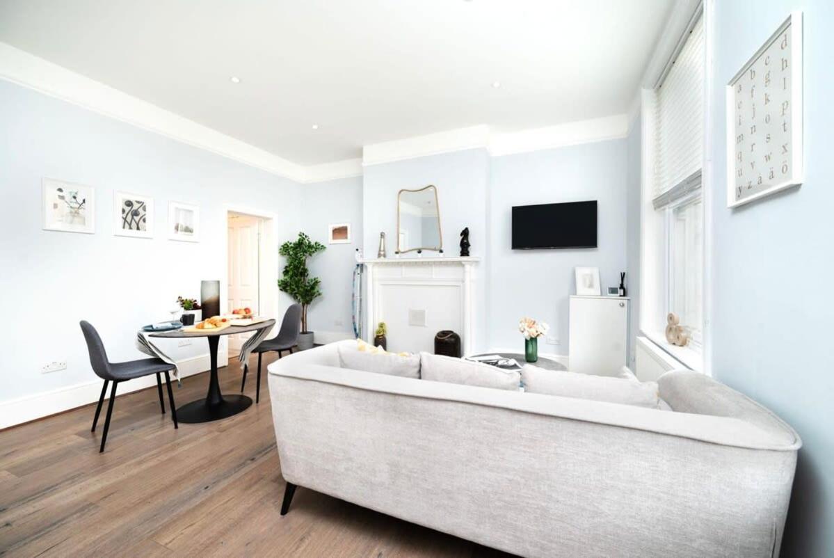 Apartment Cozy 1 Bedroom Flat In Greater