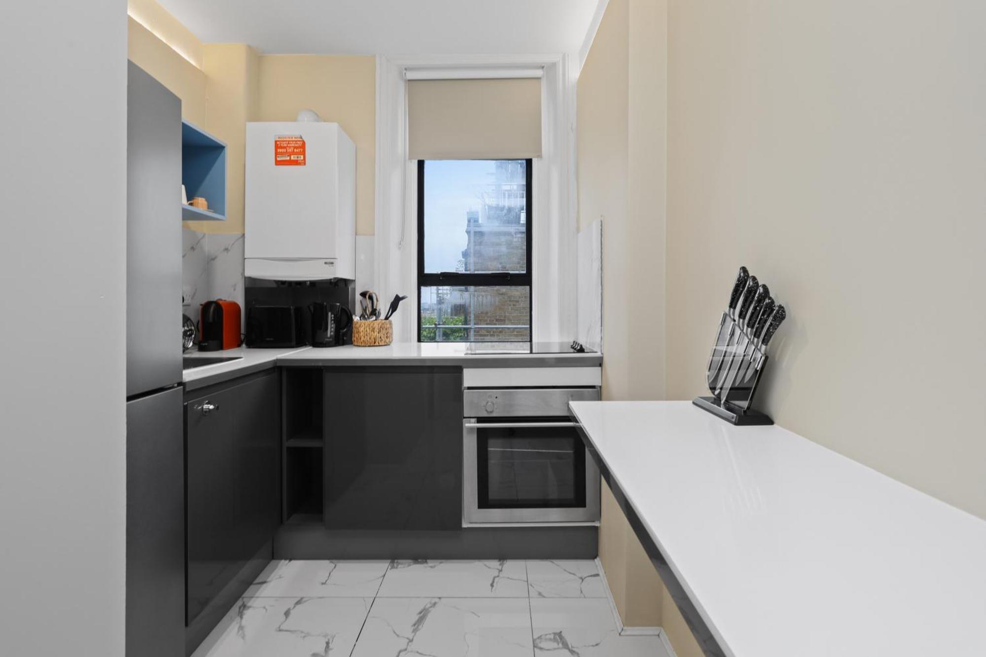 Apartment Unique 1 Bedroom Flat