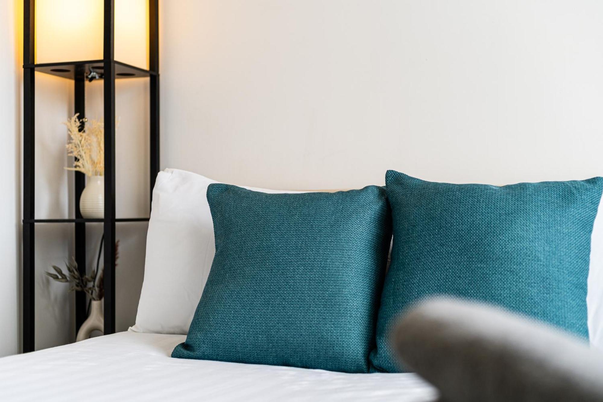 Apartment West Hampstead Hub London
