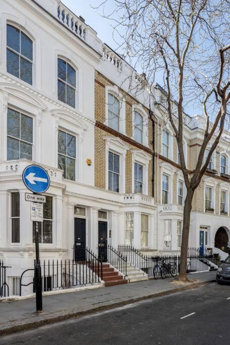 Bright 1-bedroom In Chelsea Apartment *