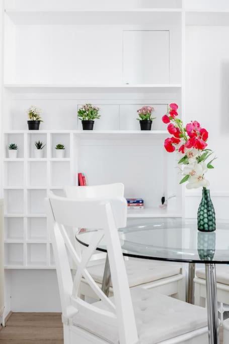 Bright 1-bedroom In Chelsea Apartment London