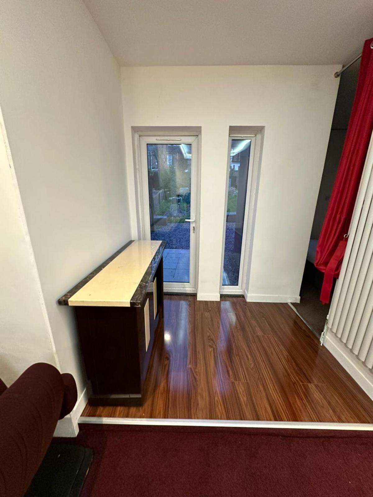 2 Bedroom Flat Wembley *