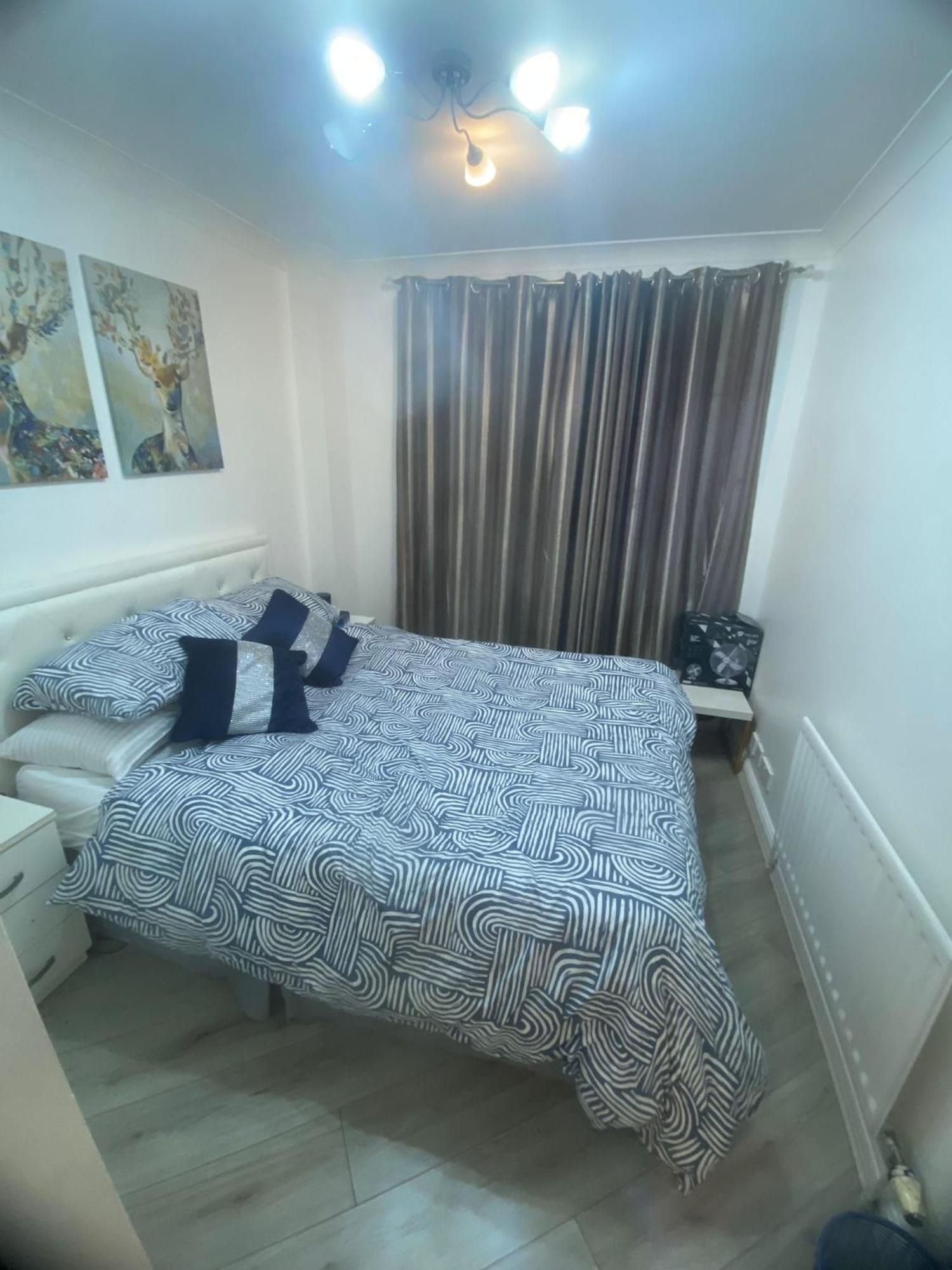 2 Bedroom In Maida Vale Apartment