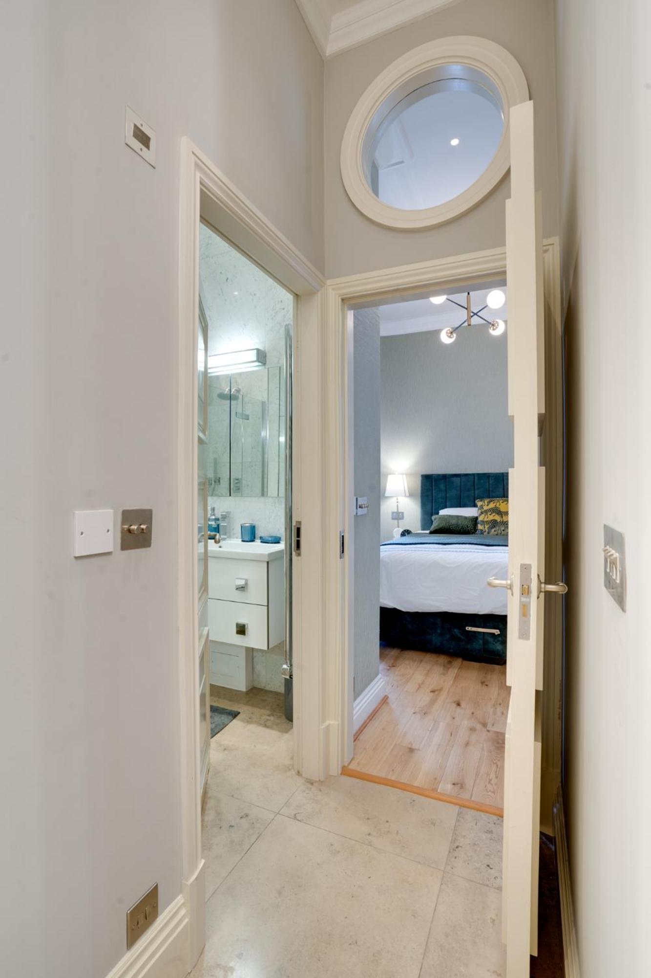 Designer Retreat By Park * London