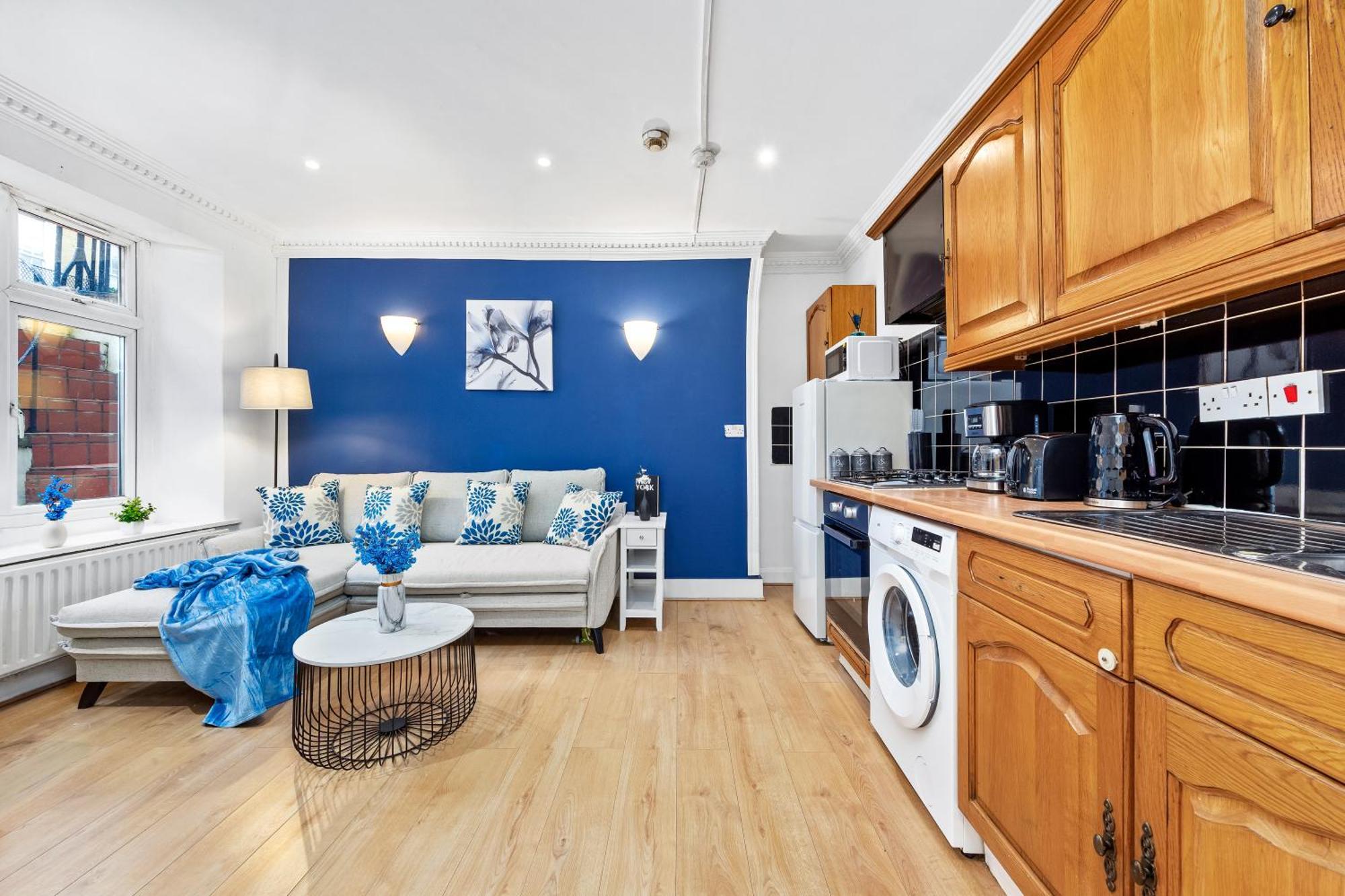 Apartment Kensington Station Proximity 2-bedroom Apartment, Walk To Station In 2 Minutes