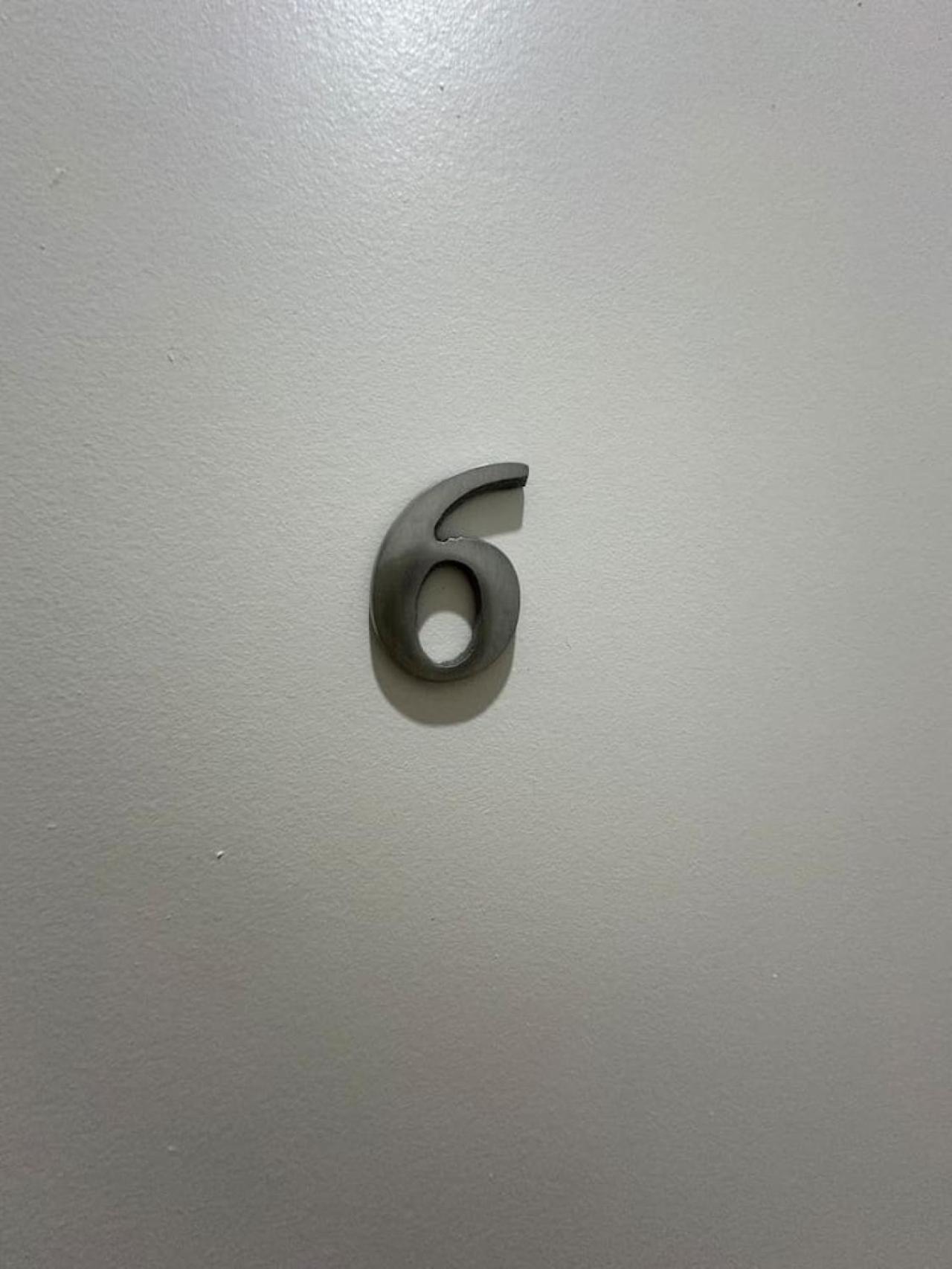 Small Flat Zone 1 Londen