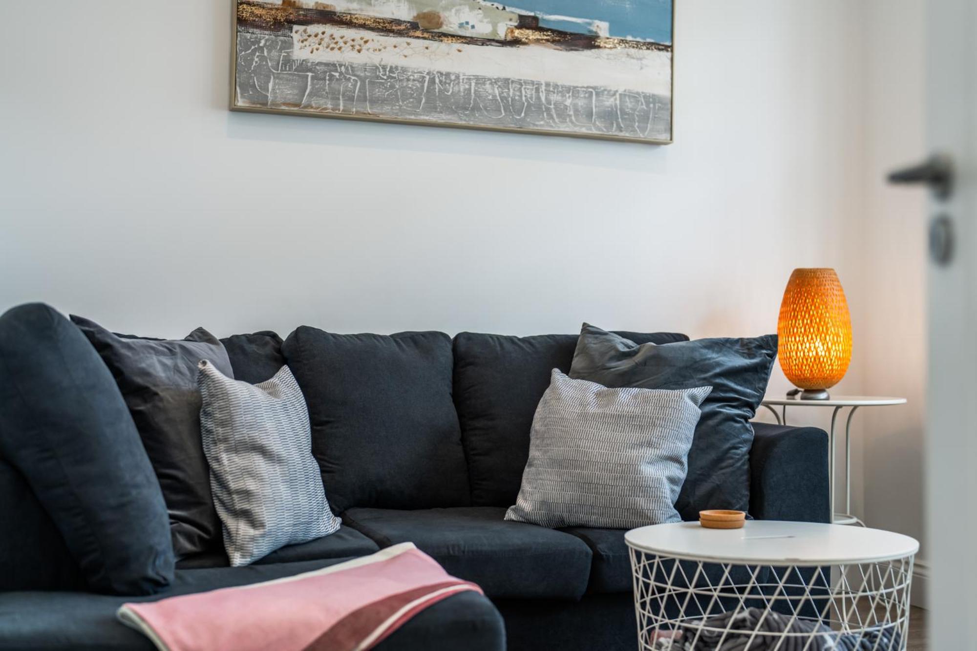 Entire 3 Bedroom House In - Canning Town, Airport, Excel Apartamento