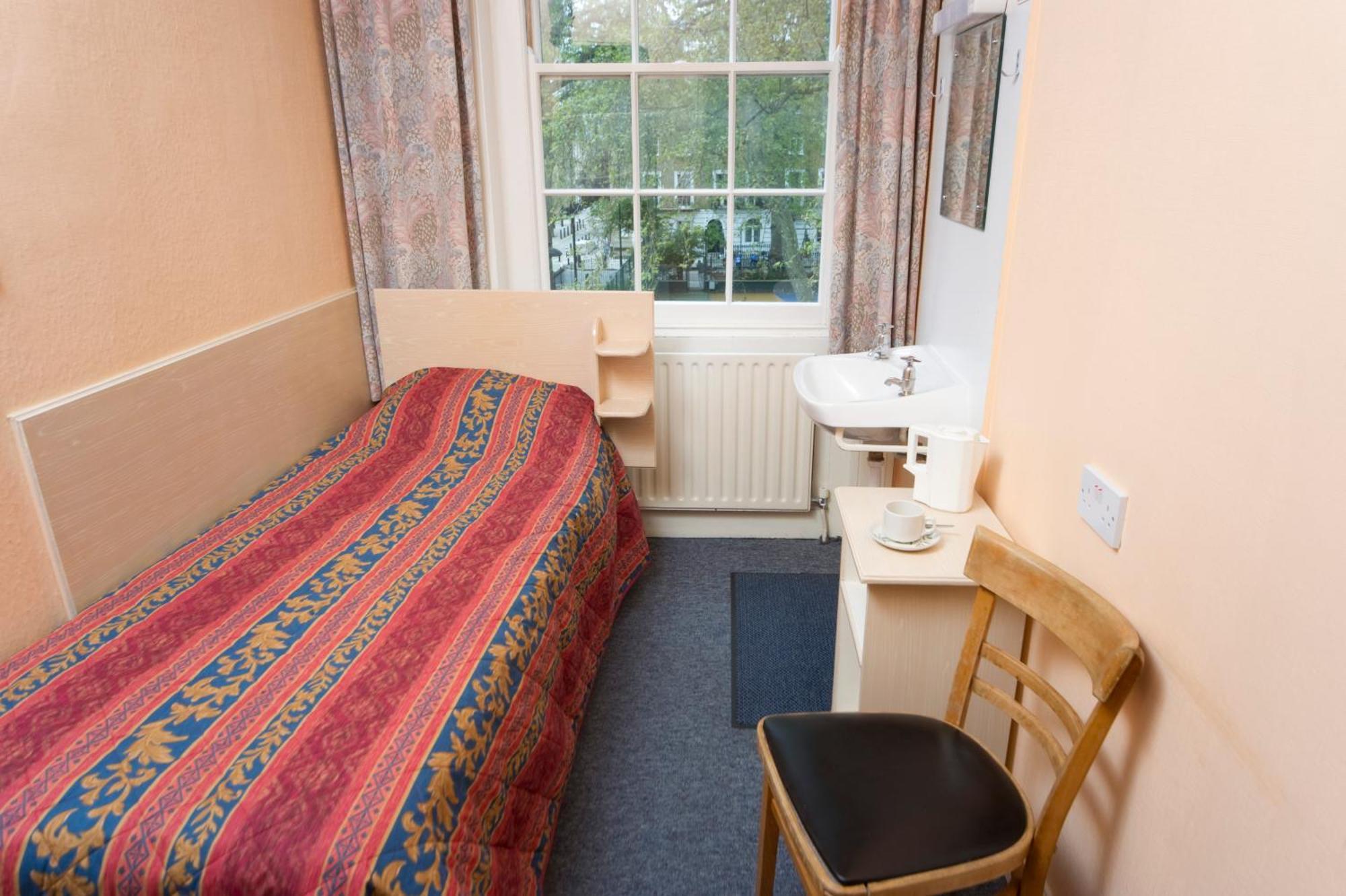 Guest house Macdonald 2*