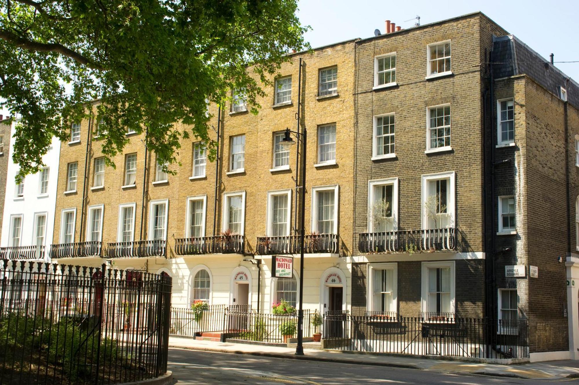 Guest house Macdonald 2*