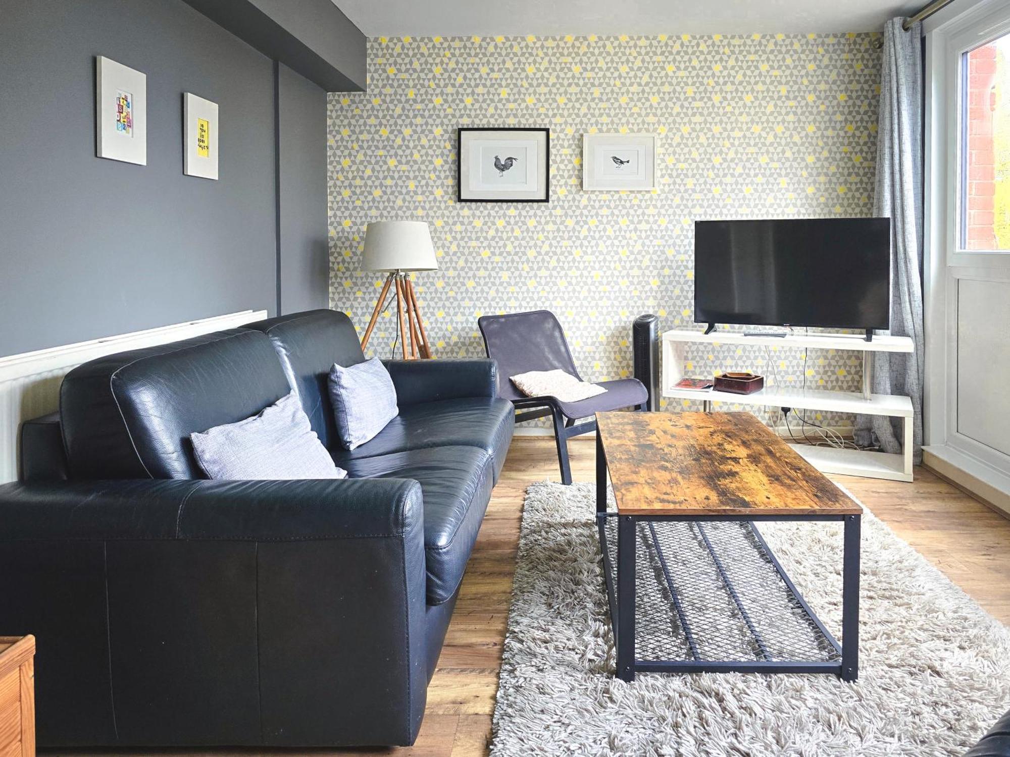 Modern Central Family-home For 6 Londen