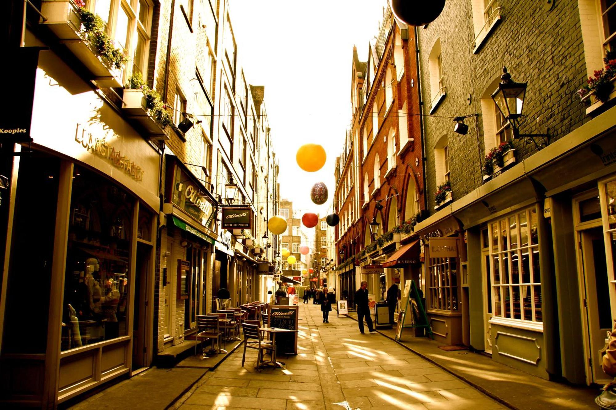 St Christopher's Place Serviced By Globe London